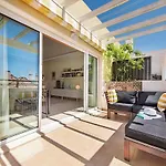 Hole-in-one Hideaway Apartment
