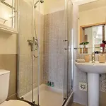 Hole-in-one Hideaway