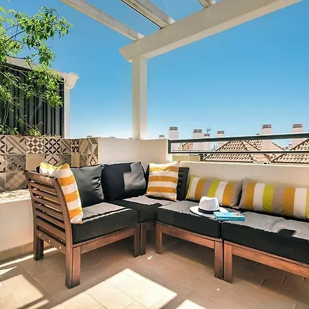 Hole-in-one Hideaway Apartment