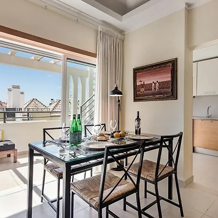 Hole-in-one Hideaway Apartment